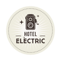 logo hotel elèctric alta negre a blanc[1]